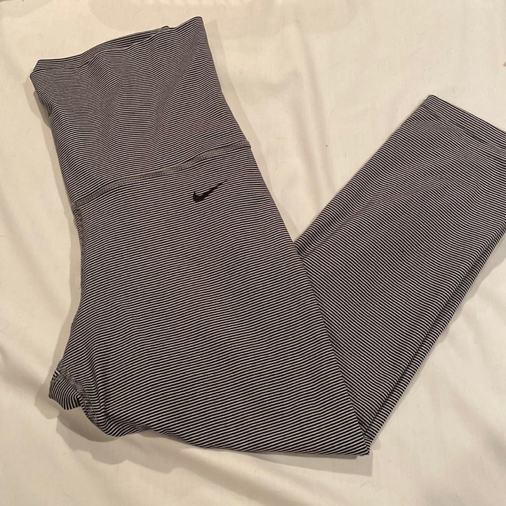 Nike capris